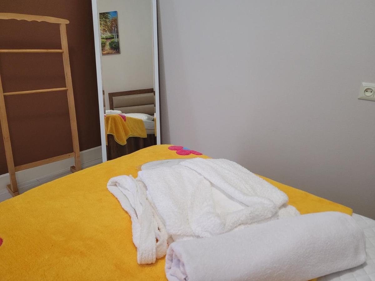Hotel Dika Kutaiszi Kültér fotó