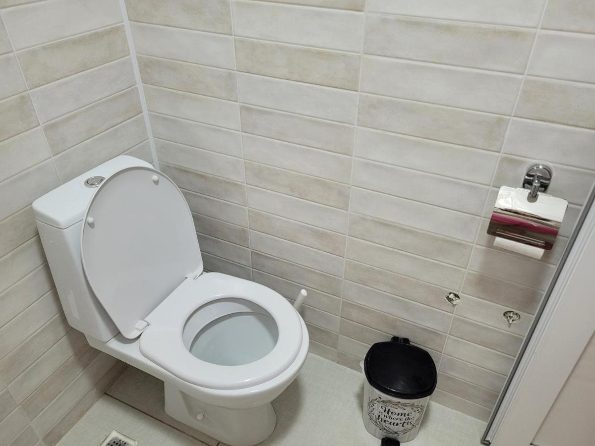 Hotel Dika Kutaiszi Kültér fotó