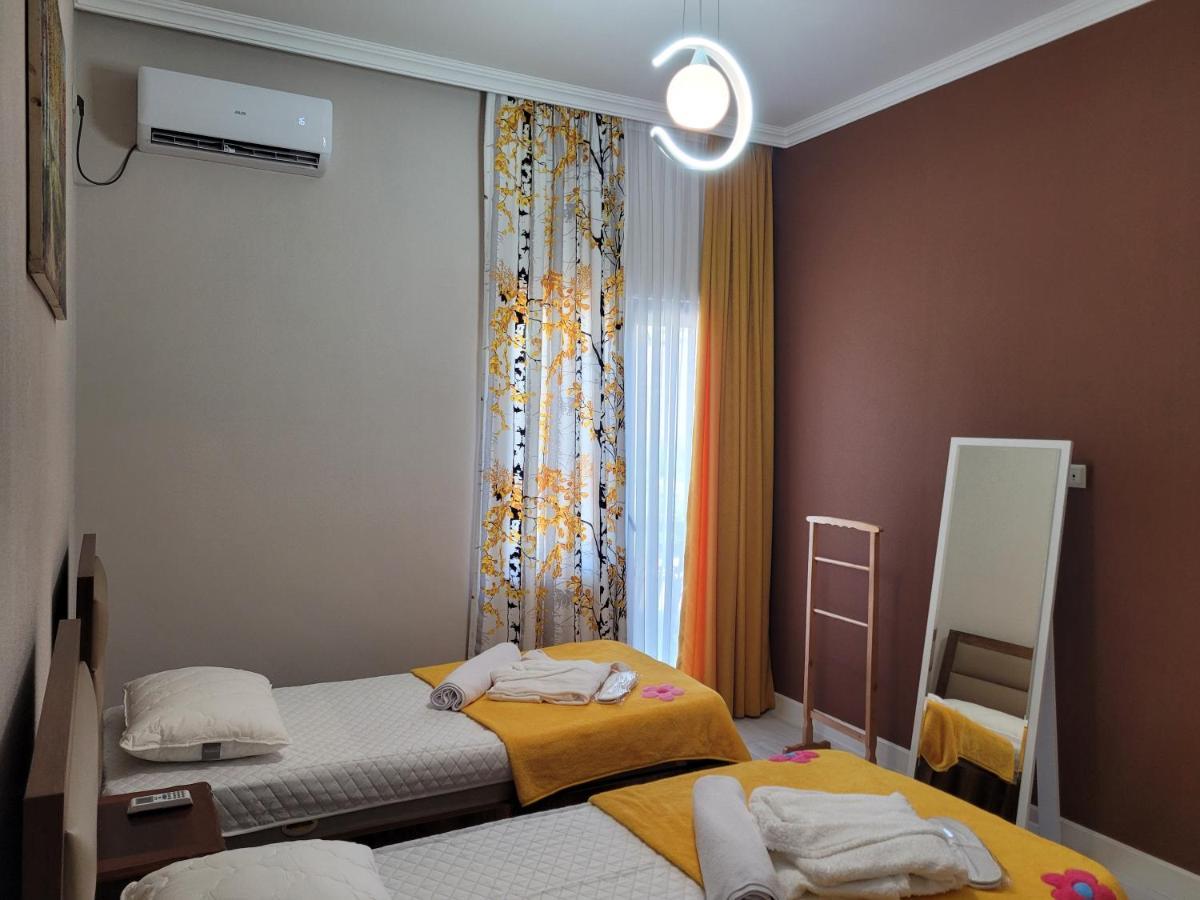 Hotel Dika Kutaiszi Kültér fotó