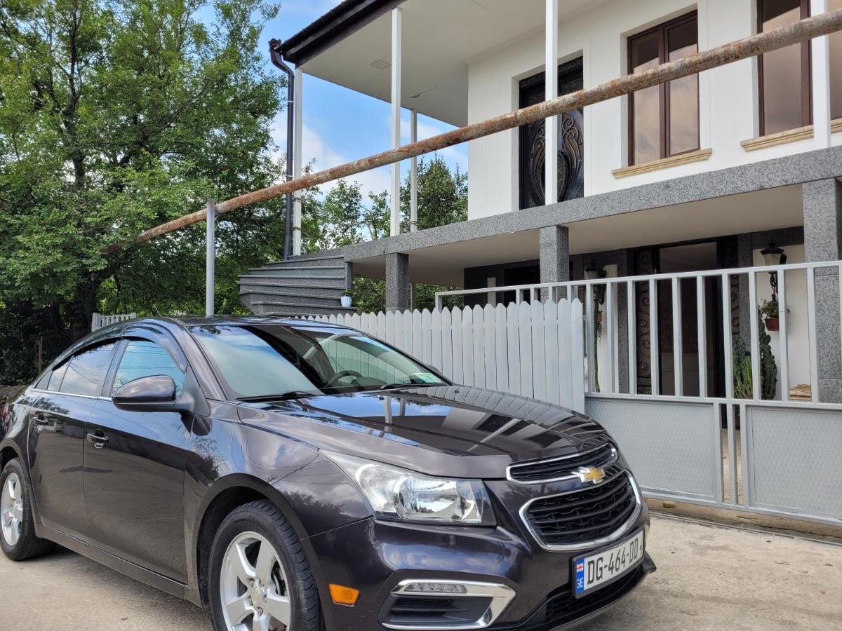 Hotel Dika Kutaiszi Kültér fotó