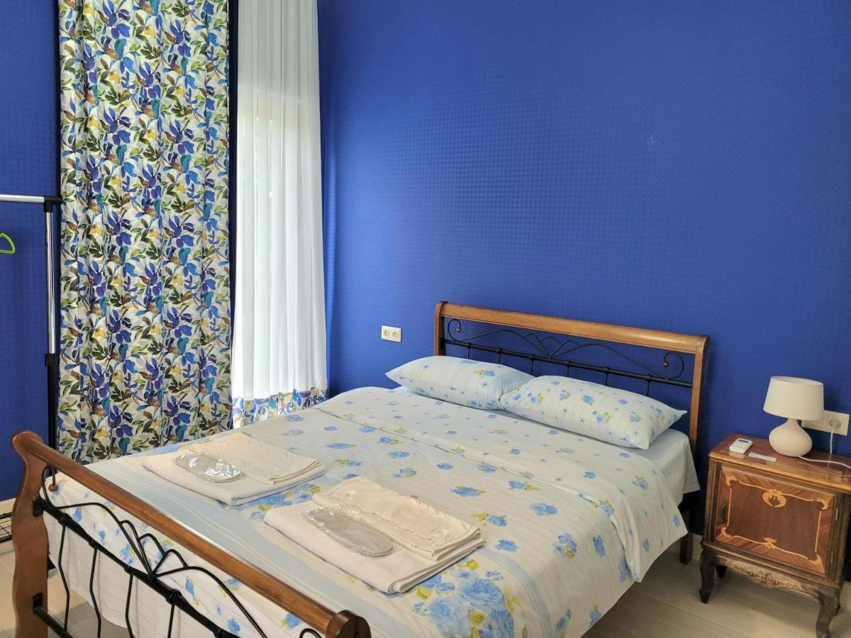 Hotel Dika Kutaiszi Kültér fotó